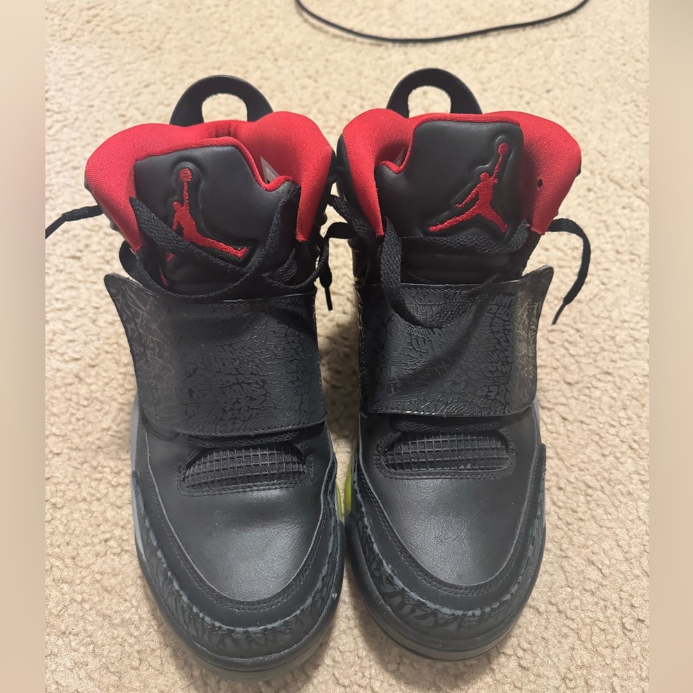 air jordan son of mars marvin the martian